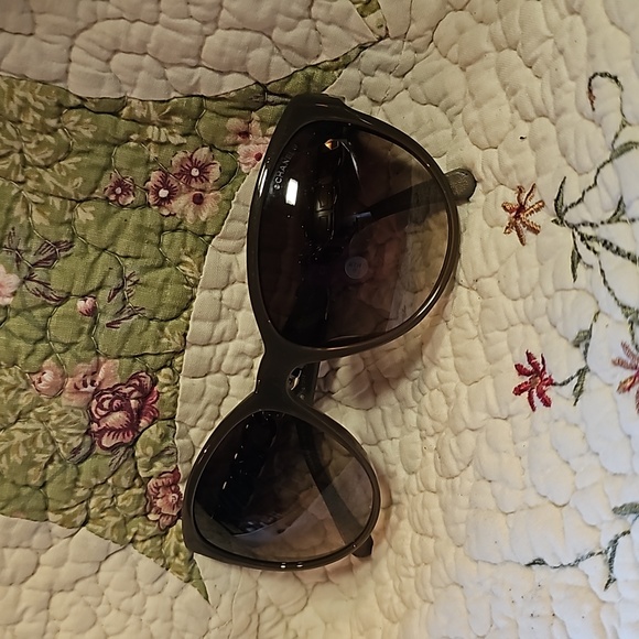 CHANEL Accessories - Chanel 5215-Q Sunglasses